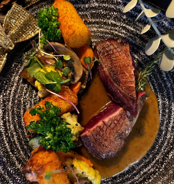 Eendenborstfilet met gerookte sinaasappelsaus