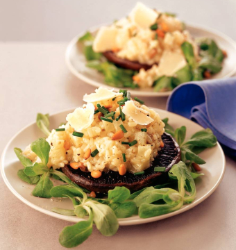 Portobello - crème van geitenkaas bladspinazie kruidenrisotto - pijnboompit (V)